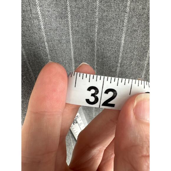 Banana Republic Pants Womens 8 Grey Pinstripes Trouser Pleated Cuffed High Rise - Picture 10 of 11
